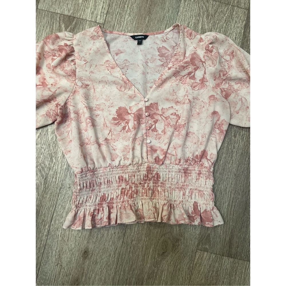 Express Pink and Cream Women’s Large Blouse - Picture 2 of 4